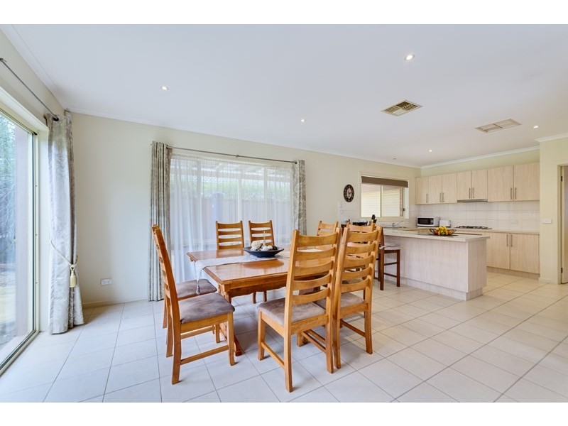 1 Rowanval Terrace, Mernda VIC 3754