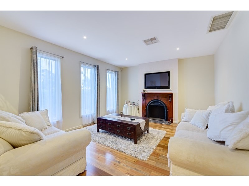 1 Rowanval Terrace, Mernda VIC 3754