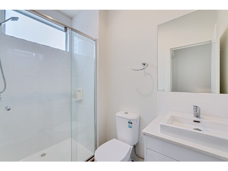 2/2 Grandview Street, Glenroy VIC 3046