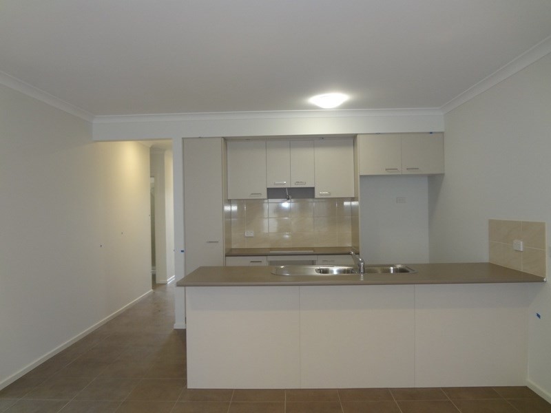 8 Olvine Place, Epping VIC 3076