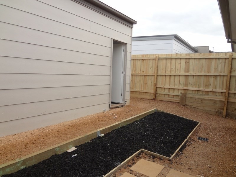 8 Olvine Place, Epping VIC 3076