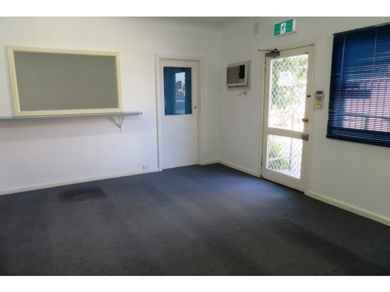 8 David Street, Lalor VIC 3075