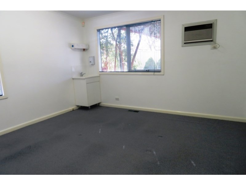 8 David Street, Lalor VIC 3075