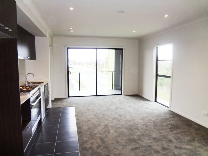 212/40 Bush Boulevard, Mill Park VIC 3082