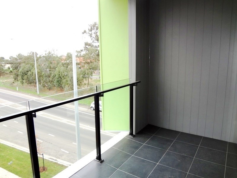 212/40 Bush Boulevard, Mill Park VIC 3082