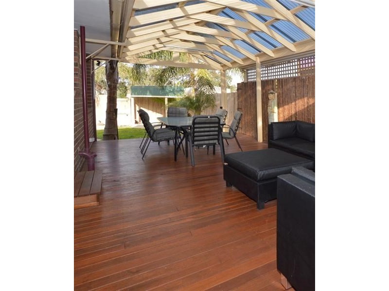 105 Peppercorn Parade, Epping VIC 3076