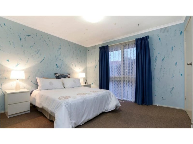 7 Dalray Close, Mill Park VIC 3082