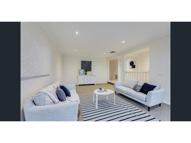 16 Woodfull Way, Epping VIC 3076