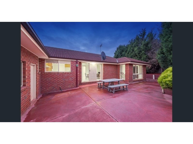 16 Woodfull Way, Epping VIC 3076