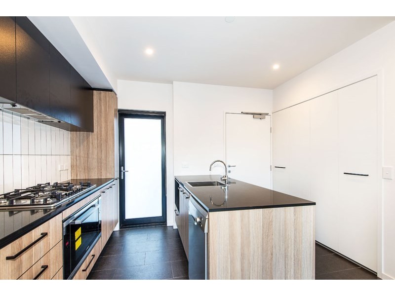 218/30 Oleander Drive, Mill Park VIC 3082