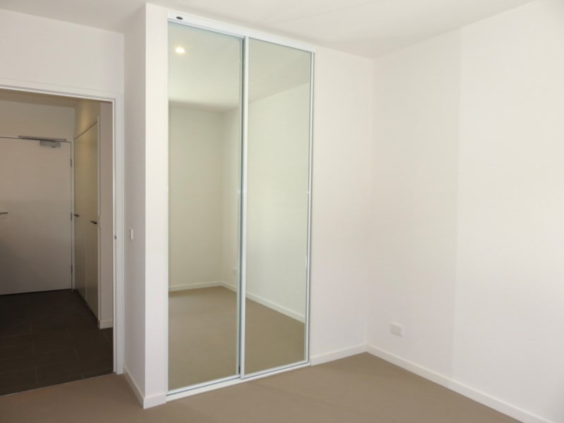 218/30 Oleander Drive, Mill Park VIC 3082