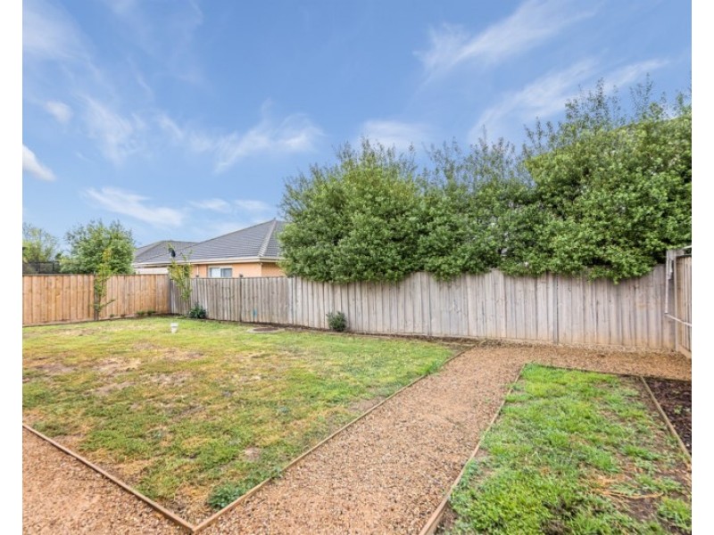 9 Brindabella Chase, Point Cook VIC 3030