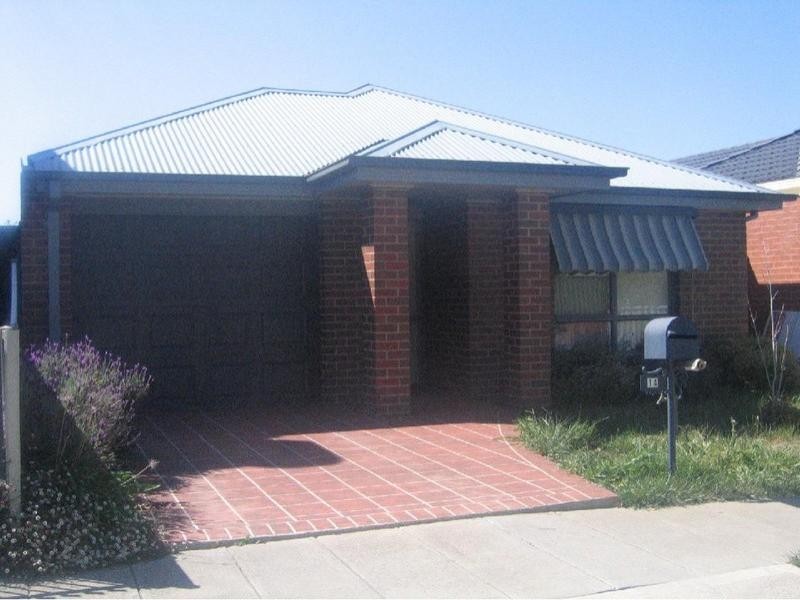 14 Parklane Avenue, Craigieburn VIC 3064