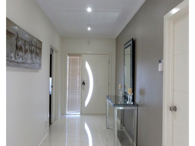 6 Kanooka Avenue, South Morang VIC 3752