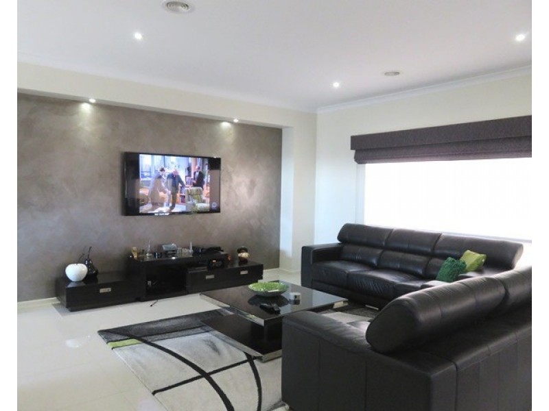 6 Kanooka Avenue, South Morang VIC 3752