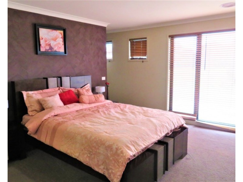 3 Heatherglade Rise, Epping VIC 3076