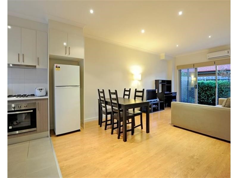 2/59 Cheddar Road, Reservoir VIC 3073