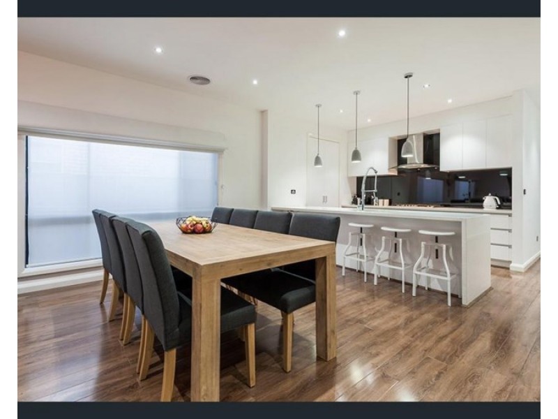 21 Falkland Road, Craigieburn VIC 3064