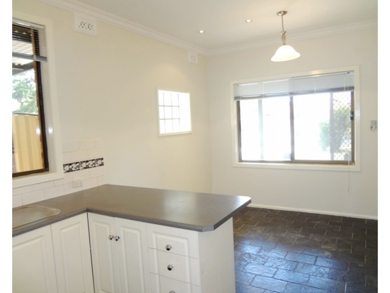 28 Chowne Street, Lalor VIC 3075