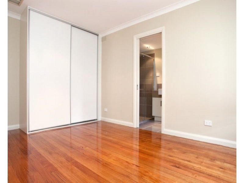 1/19 Lloyd Avenue, Epping VIC 3076