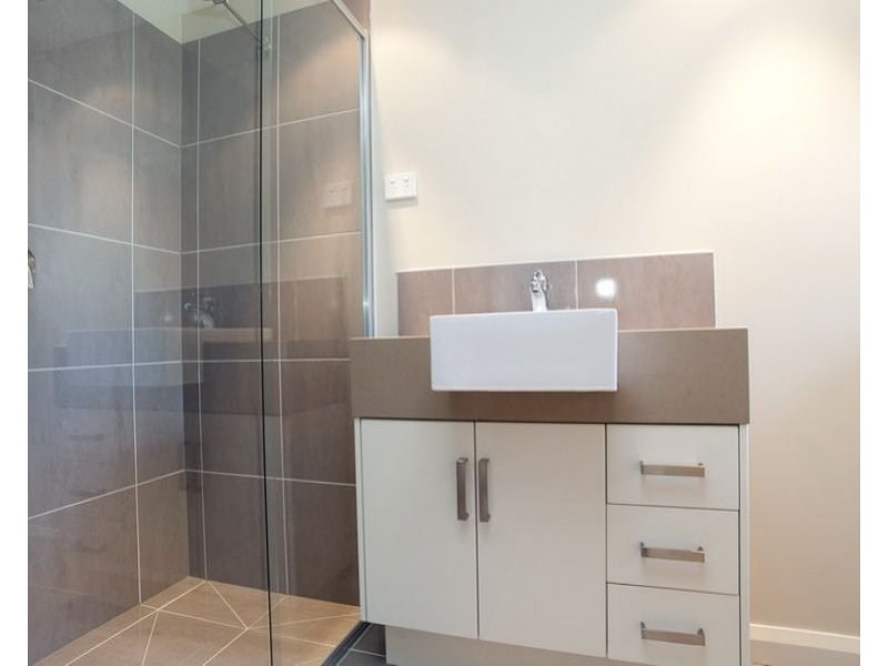 1/19 Lloyd Avenue, Epping VIC 3076