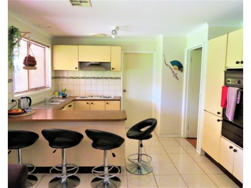 19 Holburn Way, Epping VIC 3076