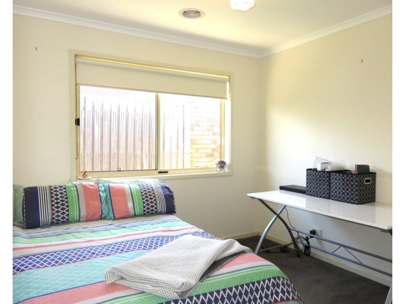 25 Pollock Drive, Mill Park VIC 3082