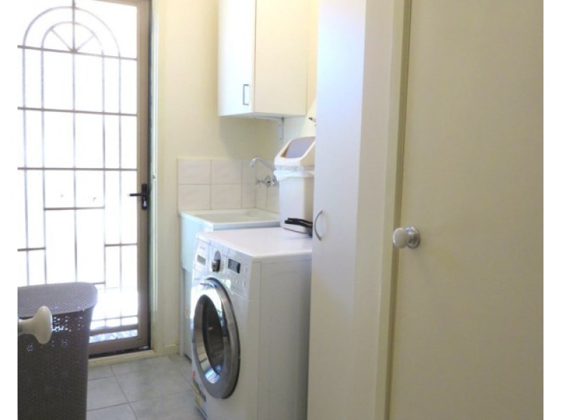 25 Pollock Drive, Mill Park VIC 3082