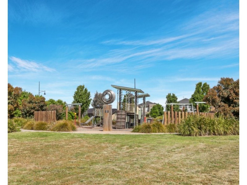14 Wilhelmina Walk, Epping VIC 3076