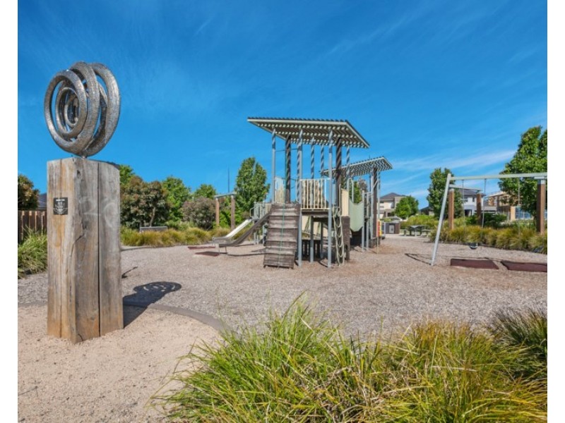 14 Wilhelmina Walk, Epping VIC 3076