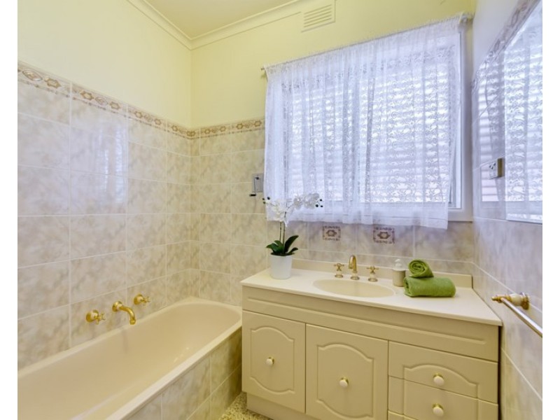 1 Waratah Street, Thomastown VIC 3074