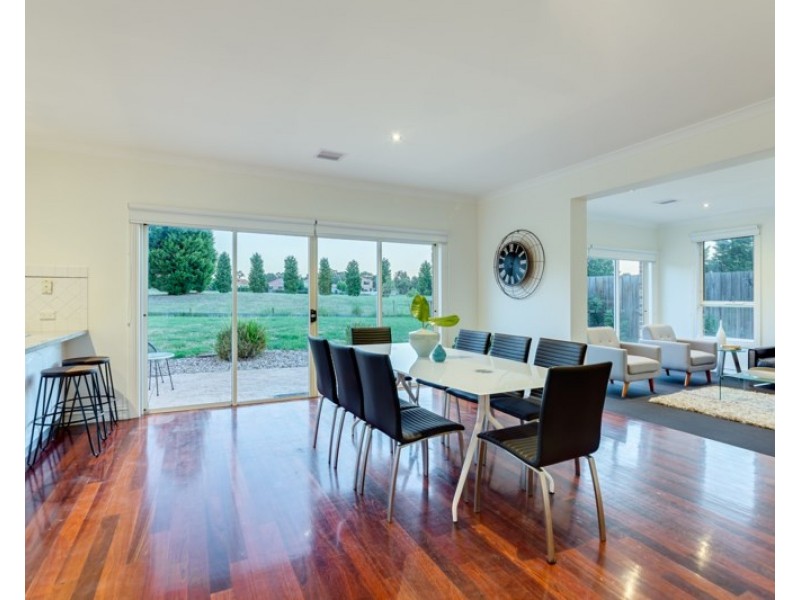 27 Augusta Way, Wallan VIC 3756