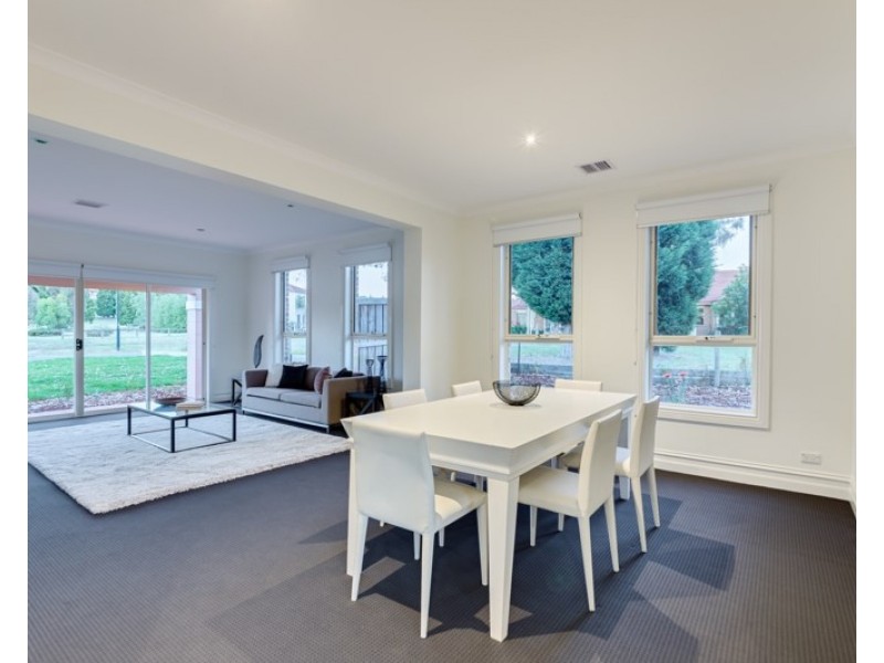 27 Augusta Way, Wallan VIC 3756