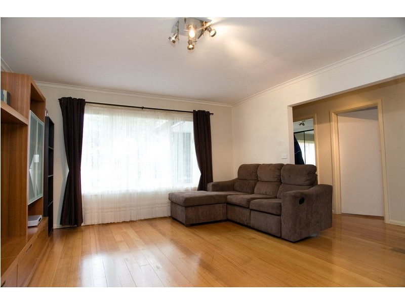 6 Vanessa Avenue, Lalor VIC 3075