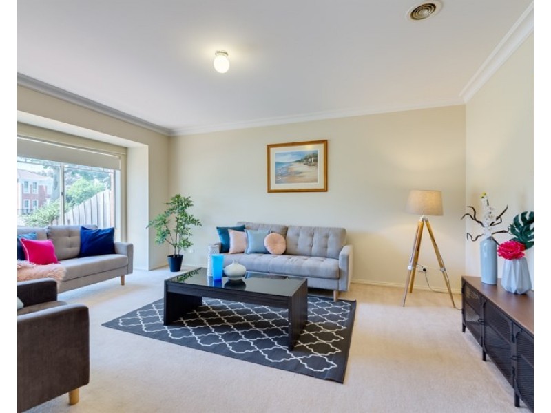 63 The Lakes Boulevard, South Morang VIC 3752