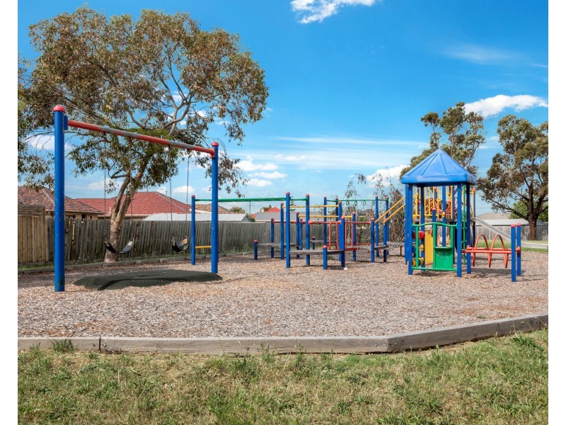 4/3 Poplar Street, Thomastown VIC 3074