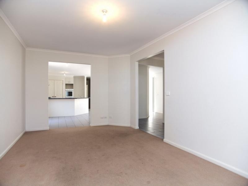 15 Cassowary Road, South Morang VIC 3752