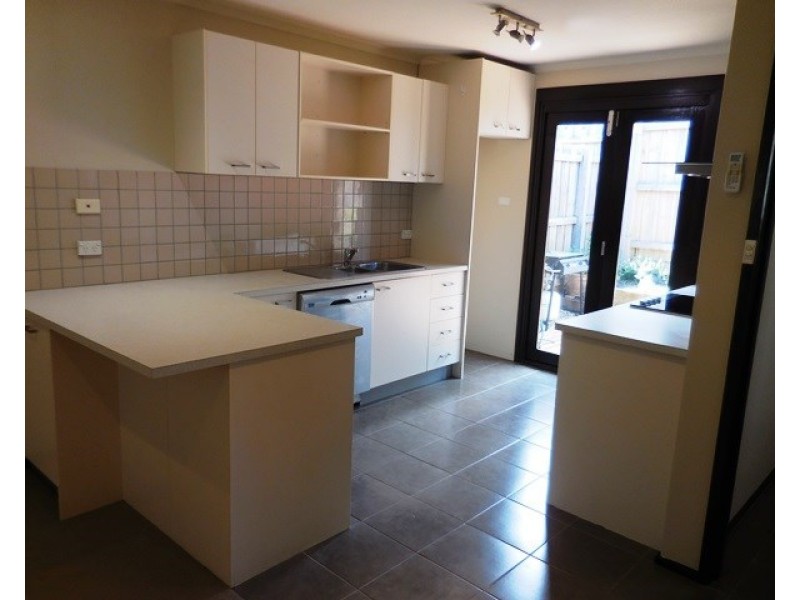 5/70 Purinuan Road, Reservoir VIC 3073