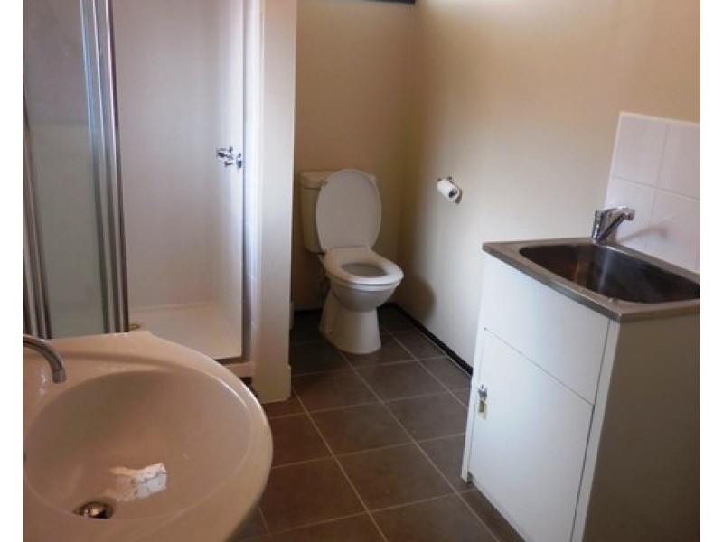 5/70 Purinuan Road, Reservoir VIC 3073