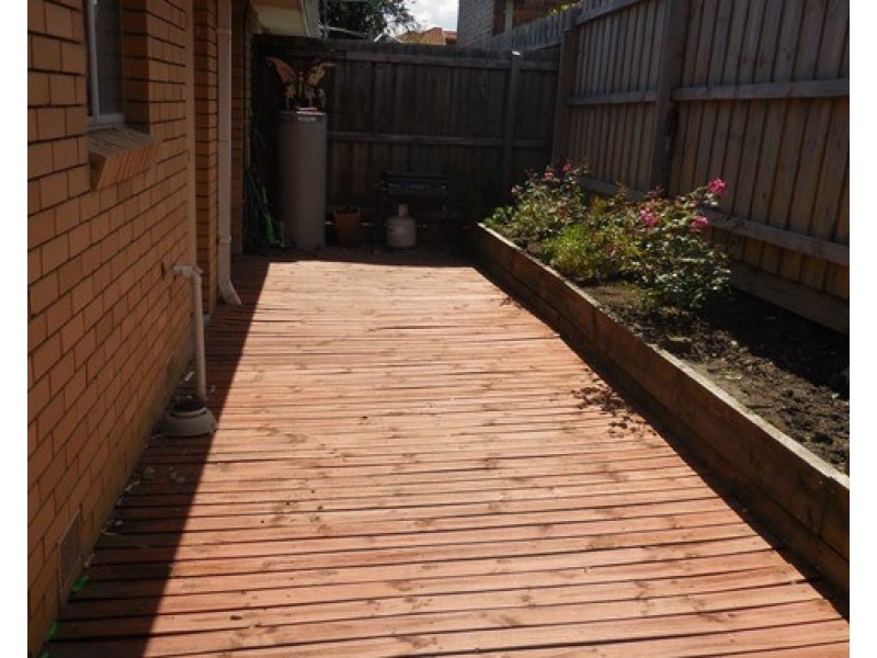 5/70 Purinuan Road, Reservoir VIC 3073