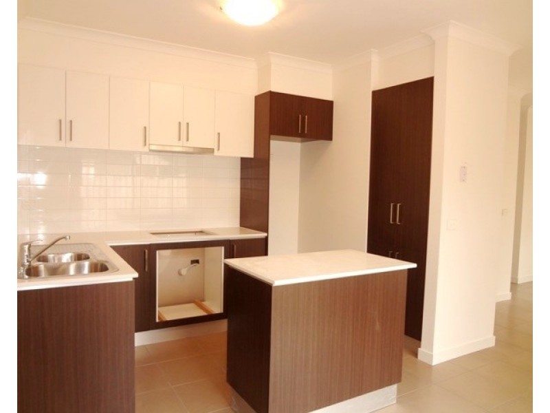 1/19 Young Street, Epping VIC 3076