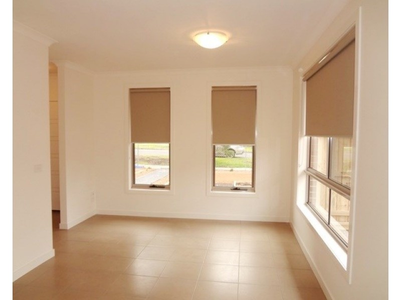 1/19 Young Street, Epping VIC 3076