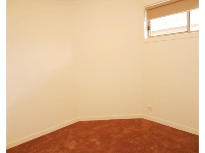 1/19 Young Street, Epping VIC 3076