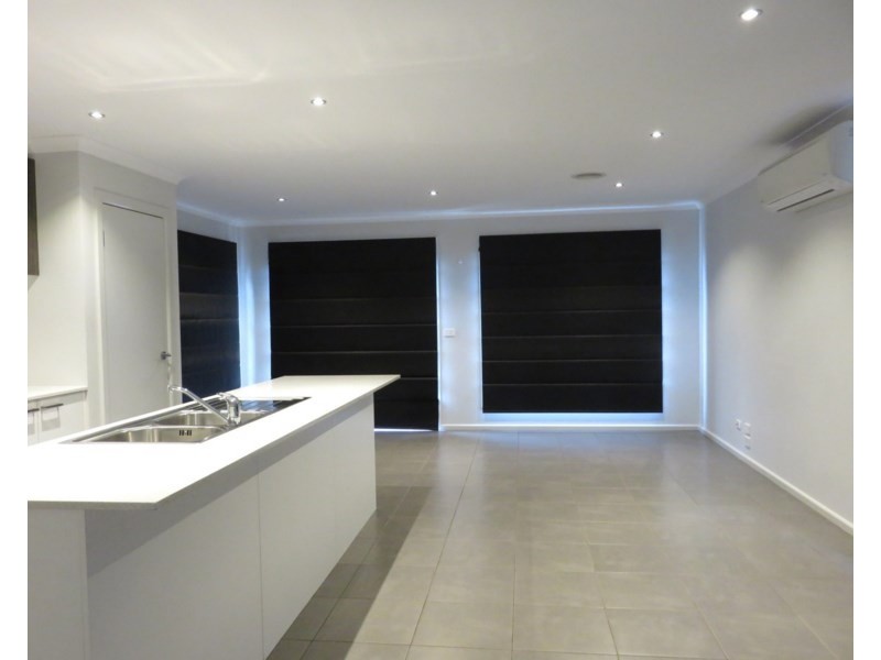 43 Yarradale Drive, Mickleham VIC 3064
