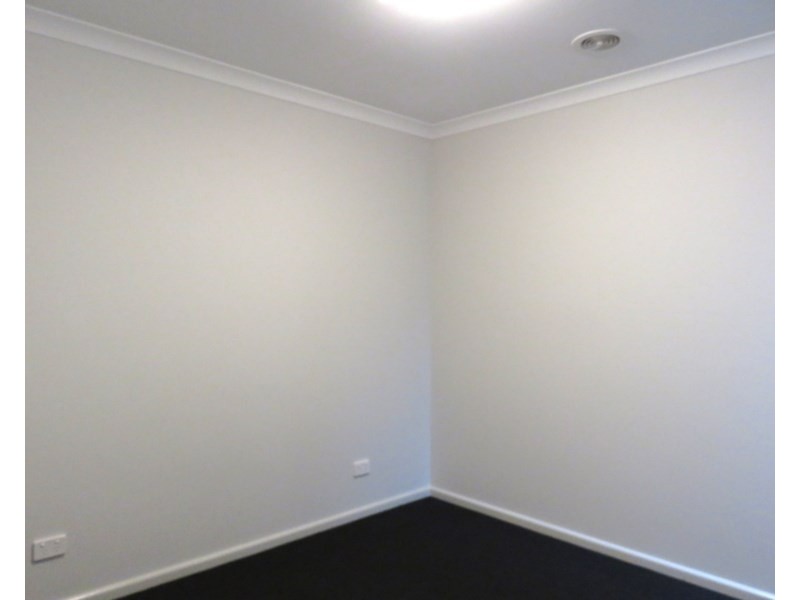 43 Yarradale Drive, Mickleham VIC 3064