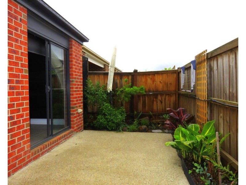 43 Yarradale Drive, Mickleham VIC 3064