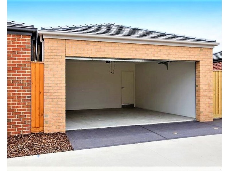 6 Lifford Walk, Lalor VIC 3075
