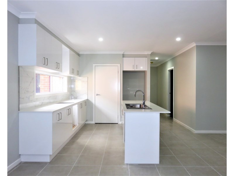 28 Stettler Boulevard, Mickleham VIC 3064