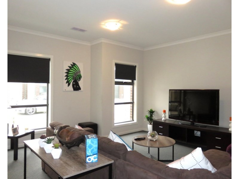 1 Burssi Circuit, Doreen VIC 3754