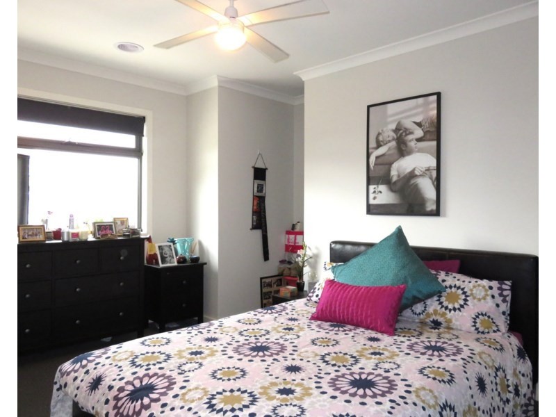 1 Burssi Circuit, Doreen VIC 3754